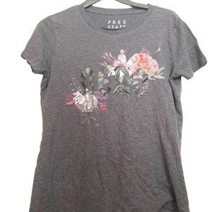 AEROPOSTALE  FLORAL GRAPHIC T SHIRT SIZE LARGE